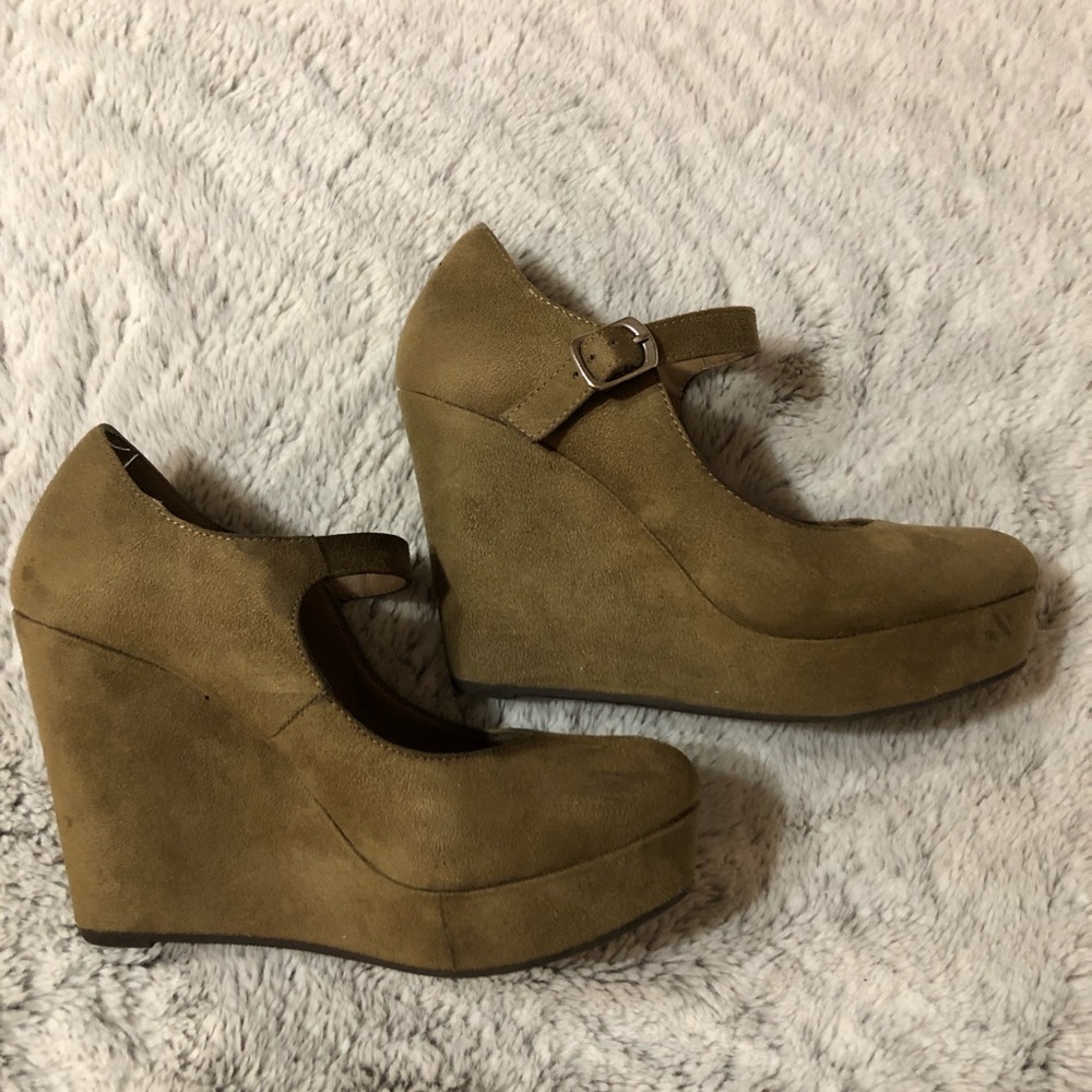 Platform wedge shoes